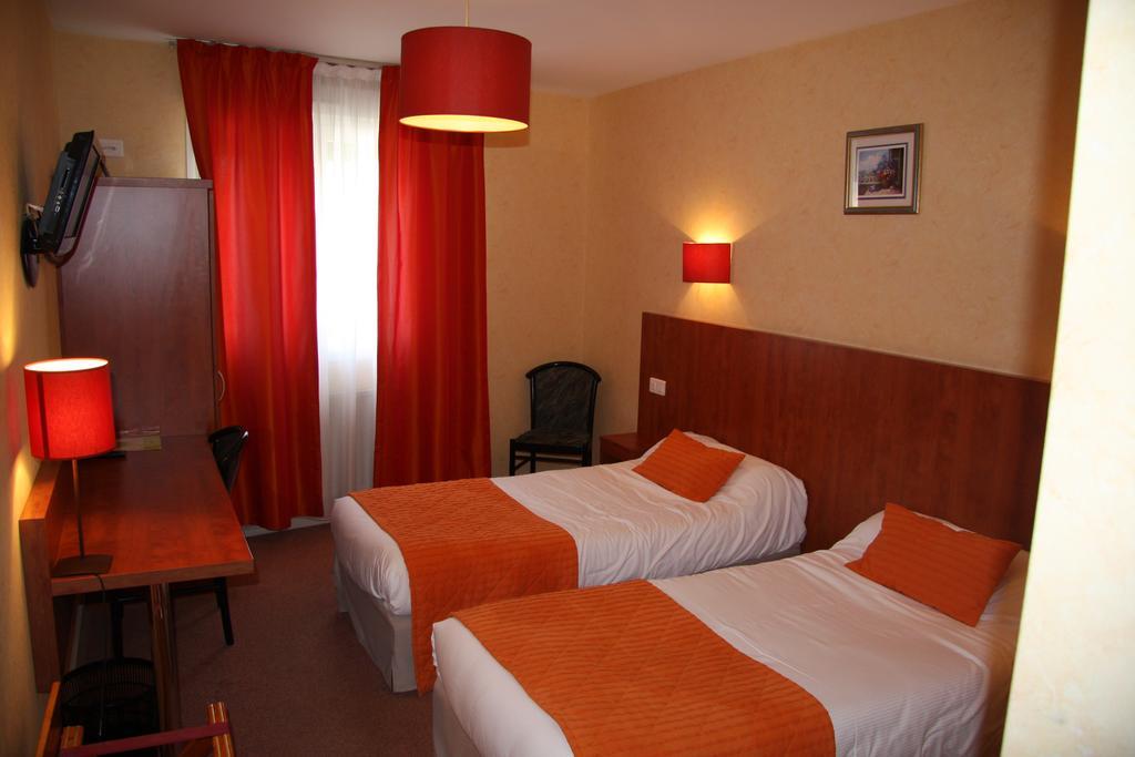 Logis Hotel Le Florina Sainte-Florine Экстерьер фото
